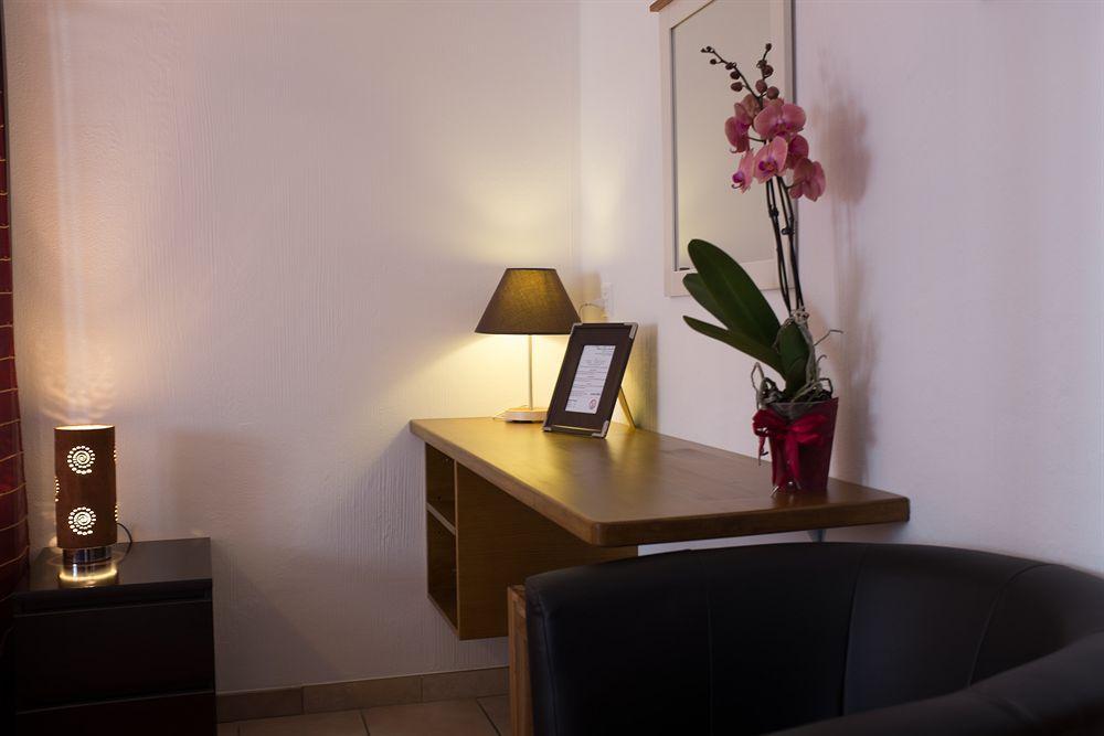 Reves Gourmands, Hotellerie & Gastronomie Vernayaz Exterior foto